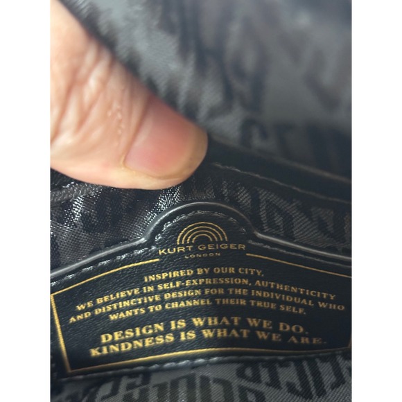 Kurt Geiger London Quilted Fuzzy Barrel Bag Pink Black Chain Strap - Picture 6 of 8